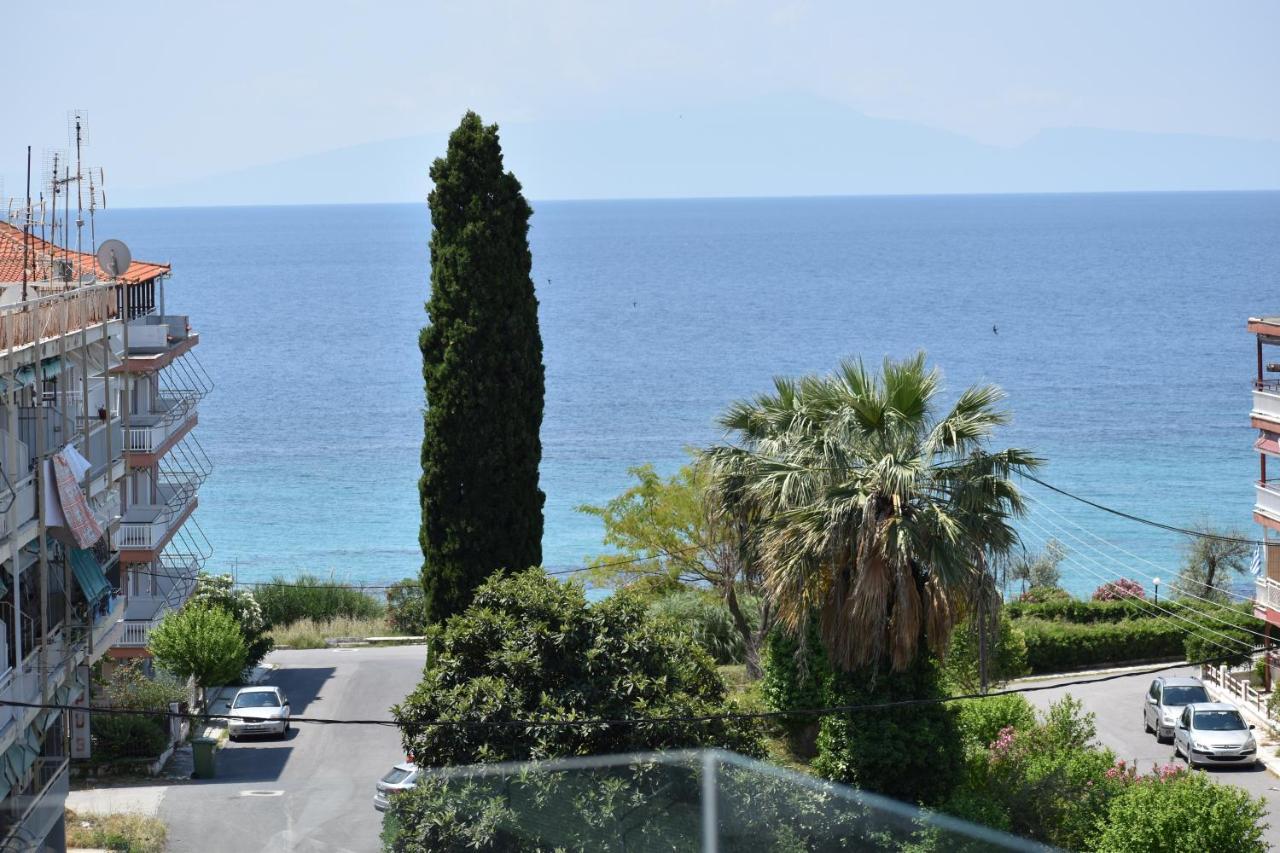 Sea View Luxury Apartment In Nea Kallikratia. Nea Kallikrateia ภายนอก รูปภาพ