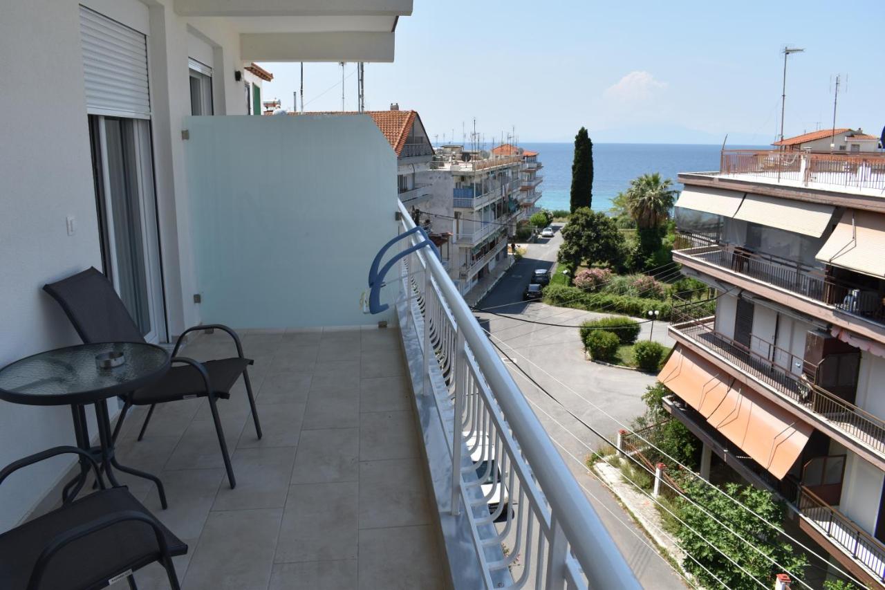 Sea View Luxury Apartment In Nea Kallikratia. Nea Kallikrateia ภายนอก รูปภาพ