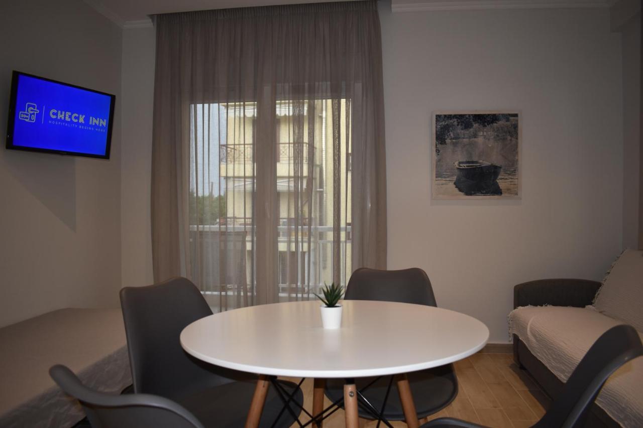 Sea View Luxury Apartment In Nea Kallikratia. Nea Kallikrateia ภายนอก รูปภาพ