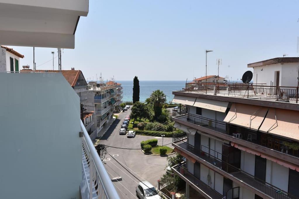 Sea View Luxury Apartment In Nea Kallikratia. Nea Kallikrateia ภายนอก รูปภาพ