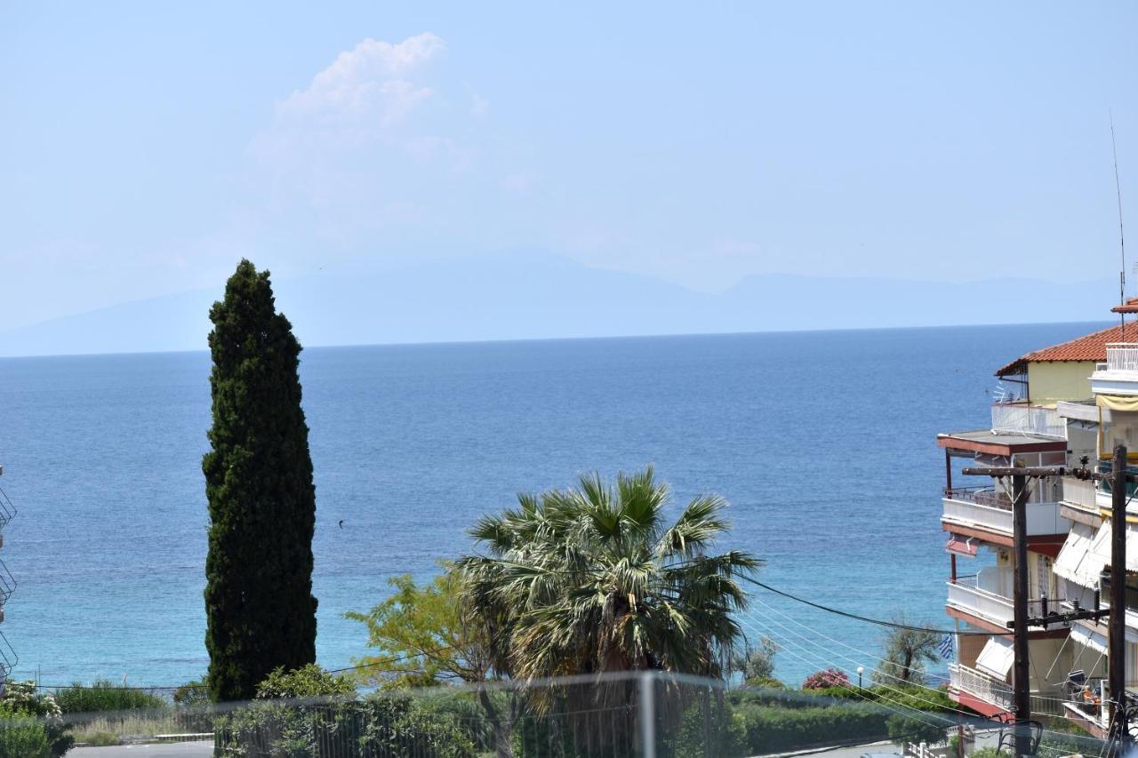Sea View Luxury Apartment In Nea Kallikratia. Nea Kallikrateia ภายนอก รูปภาพ
