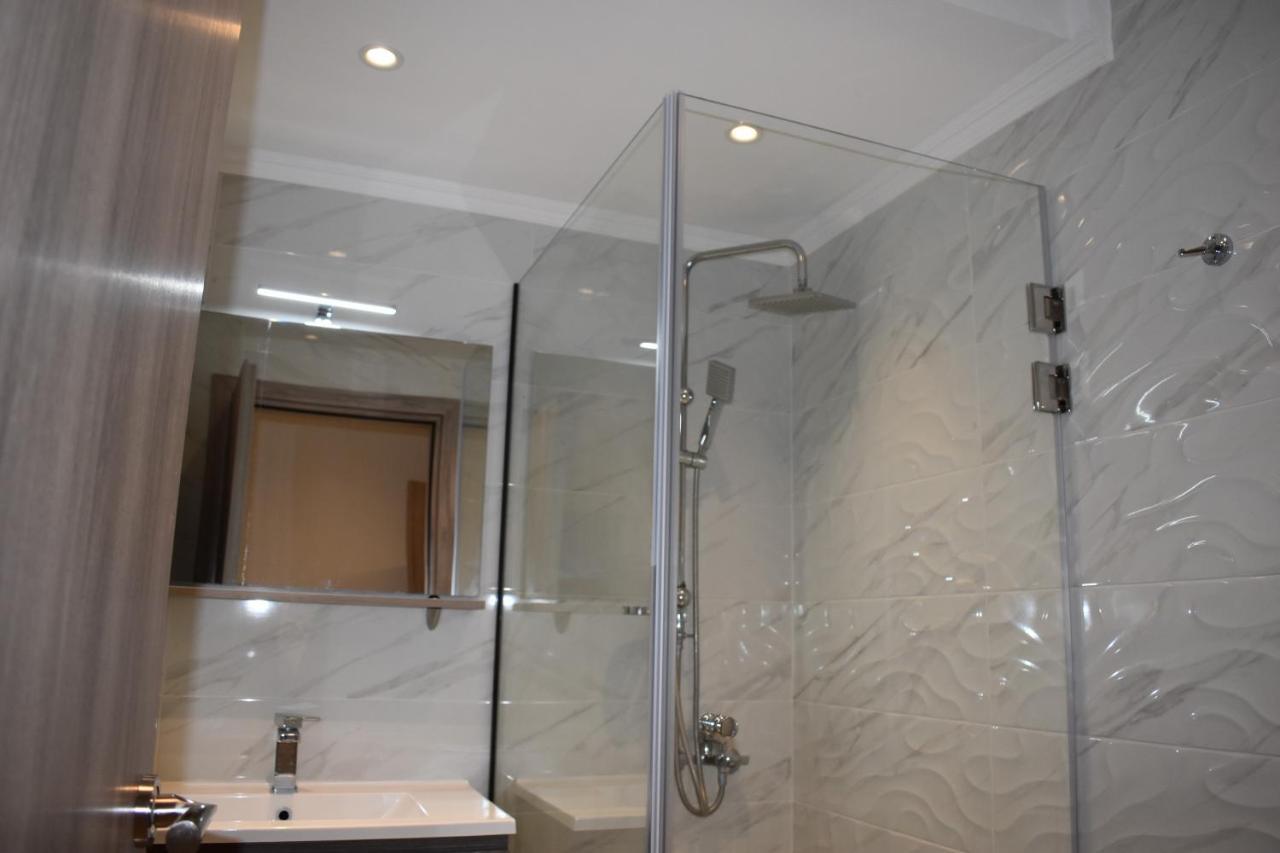 Sea View Luxury Apartment In Nea Kallikratia. Nea Kallikrateia ภายนอก รูปภาพ