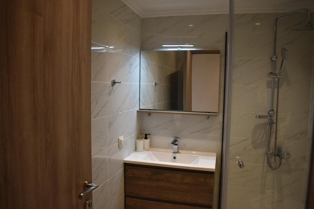 Sea View Luxury Apartment In Nea Kallikratia. Nea Kallikrateia ภายนอก รูปภาพ